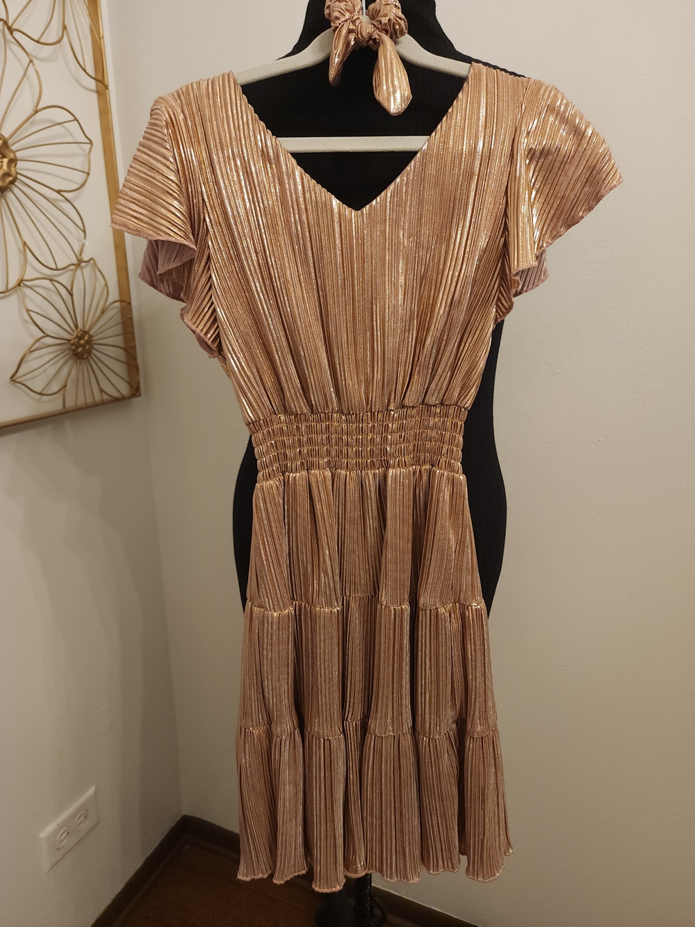Metallic Gold Pleated Ruffle Dress - Picture 2 of 6